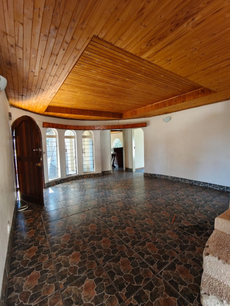 4 Bedroom Property for Sale in Vaalpark Free State